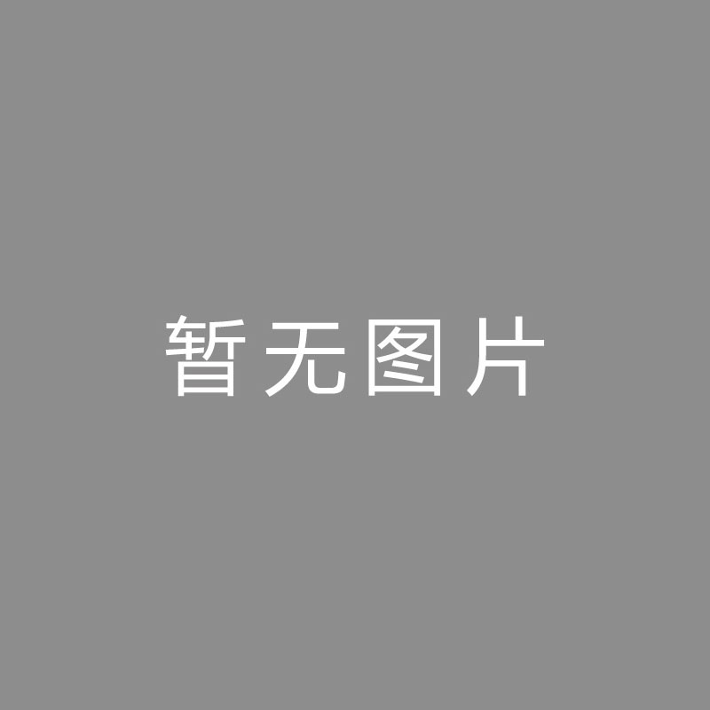 🏆频频频频詹俊：两个字形容曼联是混乱，阿莫林还要坚持踢三中卫体系吗？